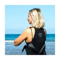 Combinaison Surf Femme Soöruz Divine BackZip 4/3mm Noir / Bordeaux 10 Combinaison Surf Femme Soöruz Divine BackZip 4/3mm Noir / Bordeaux -Plongee Sous Boutique combinaison surf femme sooruz divine backzip 4 3mm noir bordeaux 4